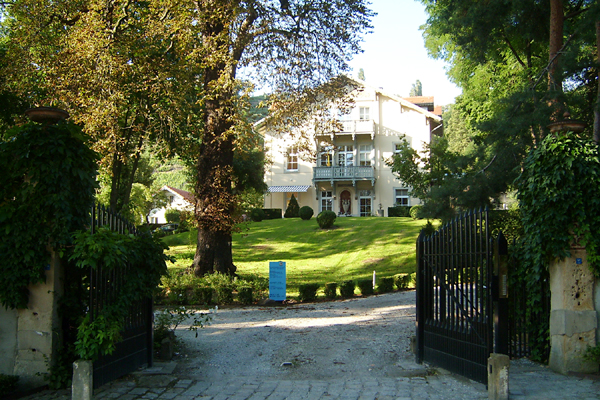 Villa Jordan mit Ferienwohnung